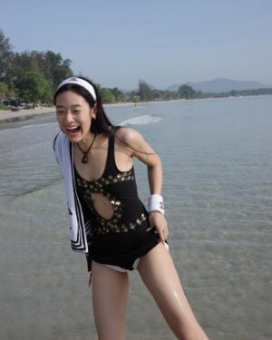 Chutimon Chuengcharoensukying Instagram - Vitamin 🌊