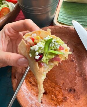 Chutimon Chuengcharoensukying Instagram - 🌮🐟🥩🌯🥑🥗🙆🏼‍♀️🤍🌸