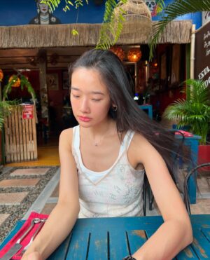 Chutimon Chuengcharoensukying Instagram - 🌮🐟🥩🌯🥑🥗🙆🏼‍♀️🤍🌸