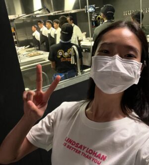 Chutimon Chuengcharoensukying Instagram - Happy Labour day🙆🏼‍♀️🖤
#Hunger#netflix