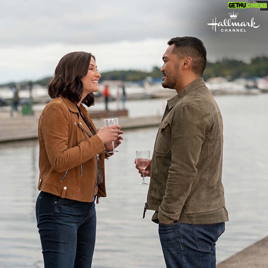 Chyler Leigh Instagram - Is that Kat on a date? 👀 Guess you'll have to watch Sunday's all new #TheWayHome to find out. Tune in tomorrow at 9/8c on @hallmarkchannel!