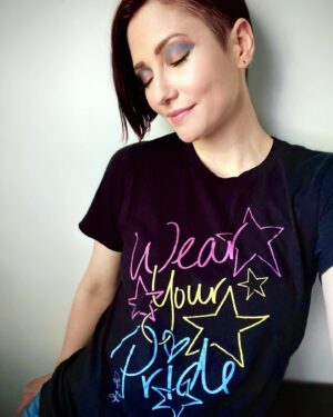 Chyler Leigh Instagram - #WearYourPride 
#NationalComingOutDay
❤️🧡💛💚💙💜🖤🤎🤍
ALL THE HEARTS FOR YOU!!