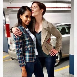 Chyler Leigh Instagram - Me and this gorgeous gal ❤️ I struck gold with @azietesfai ... I mean, how lucky are Alex Danvers & I ?? Watch tonight, you’ll see 🥰 @supergirlcw #dansen #amiright
