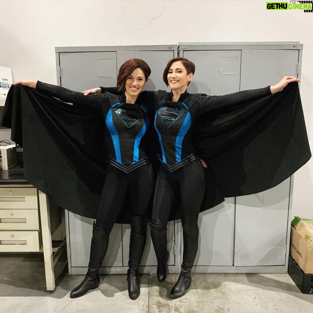 Chyler Leigh Instagram - We tried so hard to take a cool pic together as #SuperAlex but it just got sillier and sillier 🤪 I love you @lisa_chandler_ I’m so lucky to have you by my side! You are an absolute badass AND hero in your own right! The stunt departments in film and tv do not get enough credit... you’re why we actors look so cool!!! #AwardsForStuntPerformers