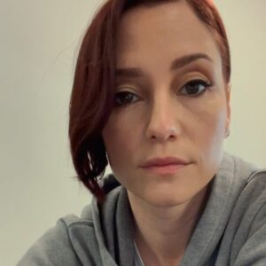 Chyler Leigh Instagram - Nearly 9 in 10 LGBTQ  students experience verbal harassment in school. Such harassment silences youth, preventing them from thriving in school.

On Friday, April 23, tens of thousands of students will join GLSEN Day of Silence, the largest student-led national protest in support of safe and inclusive schools for LGBTQ  students – a moment of silence to help find their voice. 
 
This silent video is in support of the #DayofSilence - I challenge you to make your silent video to support LGBTQ  students AND to challenge 3 more friends to make their own video!