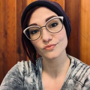 Chyler Leigh Instagram - Same face, new day, new frames 😎❤️ #foureyes #keepsmiling
