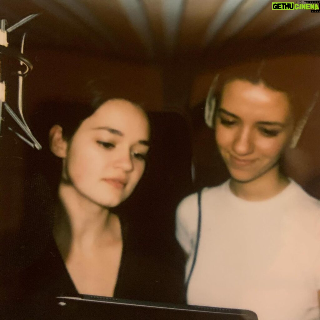 Ciara Bravo Instagram - The audio sitcom I wrote and created staring @ciarabravo launches today! Popcorn For dinner is a brand new audio sitcom wherever you get your podcasts 😎😎😎😎😎😎😎😎😎😎😎link in bio!!! @popcornfordinnerpodcast