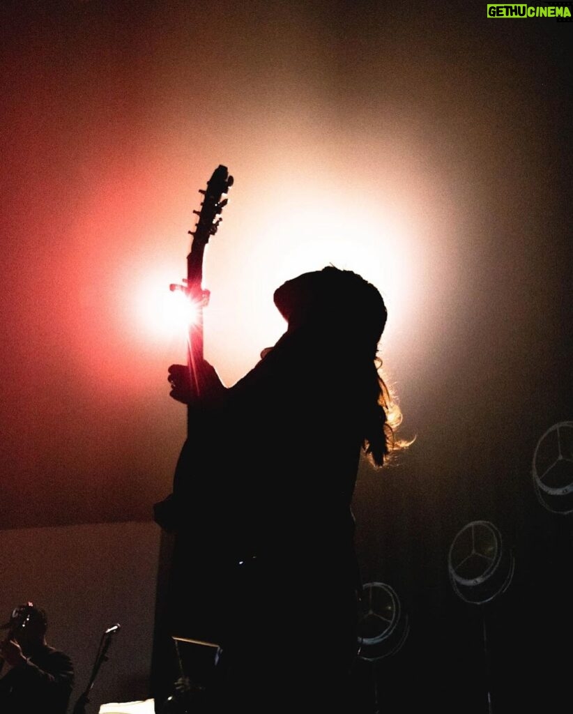 Clairo Instagram - i will miss the sling tour forever. ❤️‍🔥