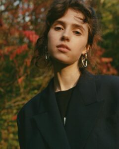Clairo Instagram - @clashmagazine @cgbp @perirosenzweig @rbpm_ 🌲