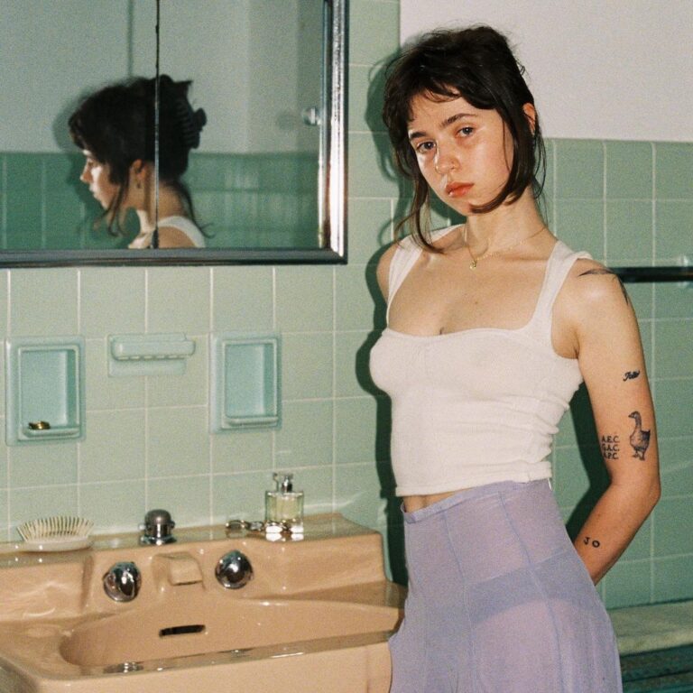 Clairo Instagram - maybe this year 🎵