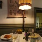 Clara Alonso Instagram - MIX muy MIX. Fotitos en Lavapiés. Selfies a mis amigas. Foto de Vicente. Foto recién levantada post noche de crisis. Foto de mesita en restaurante. Pastas con lluvia. Un poquito de todo. Como en la vida.