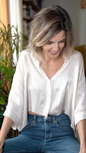 Clara Lago Instagram - Es oficial. Me he enamorado de @beautemediterraneaofficial una marca de cremas veganas y naturales que además buscan tener un impacto positivo no solo en el medioambiente sino también en la sociedad 🌍💚🫂
Aquí os dejo la info sobre el movimiento #beautydetox (que lo mola TODO) y al que por supuesto yo ya me he sumado 👉🏼 https://beautemediterranea.com/beautydetox/
También hacen un sorteo de un lote de sus cremas cada 15 días, porque son así de majas 😉
🎥 by súper @elenamartinezsantos 🙌🏼❤️
#colab #movimientobeautydetox #beautemediterranea