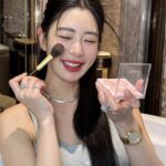 Clara Lee Instagram - 🌸 #spring #cherryblossom #blush #dasique #tiffany @tiffanyandco