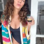 Claudia Ohana Instagram - Fechando hoje as experiências memoráveis que tive durante esses 3 dias no hotel @santateresamgallery. Yoga, sound healing e meditação, almoço sensorial, massagem relaxante e muita troca dentro da minha própria cidade. 🙏 Obrigada pela incrível experiência e recepção @santateresamgallery.✨