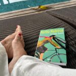 Claudia Ohana Instagram - STAYCATION: combinação de “stay” (ficar) e “vacation” (férias), ou seja, buscar experiências dentro da sua própria cidade. Assim tem sido os meus dias incríveis de retiro no hotel e spa @santateresamgallery. Dias de pausa e conexão comigo mesma! 💫