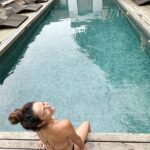 Claudia Ohana Instagram - STAYCATION: combinação de “stay” (ficar) e “vacation” (férias), ou seja, buscar experiências dentro da sua própria cidade. Assim tem sido os meus dias incríveis de retiro no hotel e spa @santateresamgallery. Dias de pausa e conexão comigo mesma! 💫