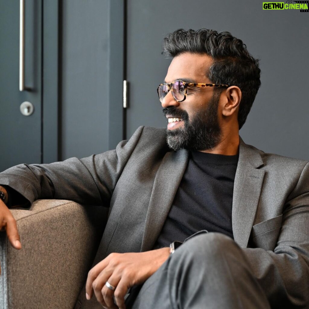 Claudia Winkleman Instagram - These three! 😍🧡 This morning Claudia was joined by comedian and her soon-to-be successor Romesh Ranganathan on the show! Listen to their chat on BBC Sounds 🎧