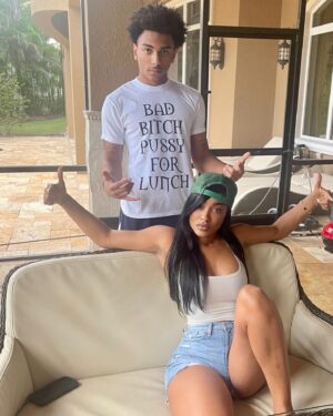 Cleopatra Bernard Instagram - Happy birthday @1leogrant  I love you real bad 🎁🎉🥳