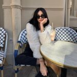 Cloé Cooper Instagram - Faux fur & hot chocolate season ❄️