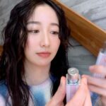 Cocomi Instagram – 🥰「Coco推し」←これから、ガチでお気に入りのメイクの推し達を、「Coco推し」として紹介していきます！🥰
・
ミスディオールの新しい、スティックフレグランス「MINIMISS」。🥳
パステルカラーの可愛らしい飴のような色味のスティックは、ローズワックス配合で着け心地最高です。
私の好きな香りはオ ドウ パルファムでした。🕺🏻👌🏼
・
リップと同じサイズで持ち運びにも完璧です。🤩是非チェックしてみてください！
@diorbeauty