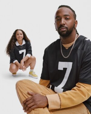 Colin Kaepernick Instagram - For those true to themselves on and off the field. Proudly, unapologetically and against all odds. This is only the beginning. #TrueTo7 •
Link in bio.