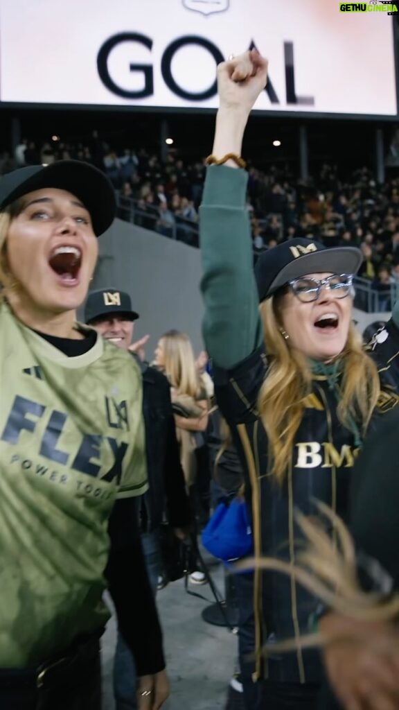 Connie Britton Instagram - Sideline celebrations 🍾 #LAFC