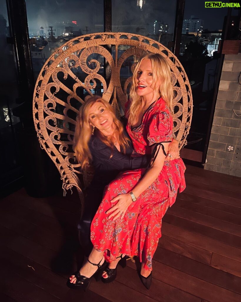 Connie Britton Instagram - One of the best things about last night’s #InStyleBadassWomen party was getting @laurabrown99 on MY lap! Which is not an easy thing to do as you’ll see if you scroll through. She deserves all the coziness and hugs for consistently celebrating women, friendship, diversity, and fun. And what a joy after 2 years to see so many women I admire. Thank you @laurabrown99 @instylemagazine and @drbarbarasturm for making me feel like a queen.