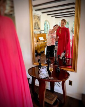 Connie Britton Instagram - Thank you @cristinaehrlich, @creightonbowman and @kristinhilton for making me feel like a very chic princess! Loved loved this @moniquelhuillier dress. And @lorraineschwartz your custom jewels were from another realm!! 💗💎💗