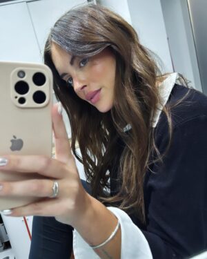 Constanza Piccoli Instagram - Dump 🪞🤗