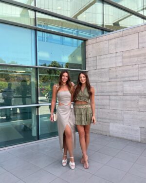 Constanza Piccoli Instagram - Y nos casamos po!!! 🔥✨ esta es la previa a la fiestaaaa 💕