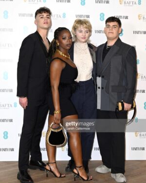 Corinna Brown Instagram - ✨💫
•
•
@bafta x @vanityfair x @ee 
💄: @sorchamakeupartist 
👗: @styledbyjackmills

#eerisingstar #baftas