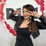 Cristina D'Avena Instagram - @cristinadavenaofficial ha lanciato in diretta su @radior101 la nuova sfida dei cartoni animati Avete votato in tantissimi 🤩 Scoprite nel video quale cartone avete preferito tra: 🔹Palla al centro per Rudy 🔹Luna principessa Argentata 👉 Ascolta e guarda Cristina D’Avena in “Procediamo”, il programma di Fernando Proce, con Sabrina Bambi e Regina, ogni mercoledì dalle 11.00 alle 12.00, in radio su R101, in tv sul canale 67 del digitale terrestre e dallo smartphone con l’app gratuita di R101 📱 #cartoon #cartoons #cartoni #cartonianimati #anime #musicaitaliana #radio #radior101