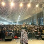 Cristina D'Avena Instagram - A chiudere la prima sfavillante edizione di #Megacon lo show musicale della regina Cristina D’Avena - @cristinadavenaofficial 🧚🏻 La magia della musica unita alla magia dei ricordi della nostra infanzia hanno dato luogo a un risultato unico: un megacon esplosivo 💥 Abbiamo urlato, cantato, saltato e ci siamo divertiti come pazzi con le colonne sonore che hanno reso indimenticabile l’infanzia di tutti 🎶 Grazie mille per l’affetto dimostrato in questi giorni, non vediamo già l’ora di vedervi per la prossima edizione!💗