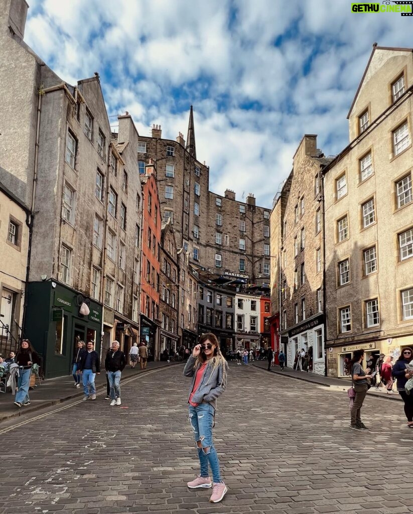 Cristinini Instagram - Edimburgo esconde un montón de cositas de Harry Potter… 🧙🏻🪄 #harrypotter #magic