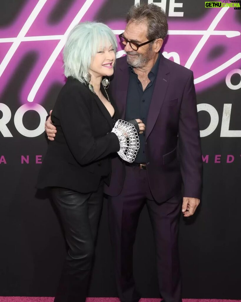 Cyndi Lauper Instagram - Congrats again @hueylewisandthenews! @heartofrnrbway is such a fun show. Go see it! As Huey told #PeopleMag: “There’s a lot of bad news everywhere, and isn’t it nice to spend two and a half hours and forget about all that?” 🎶 Photo: MANNY CARABEL/GETTY via @people