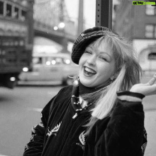 Cyndi Lauper Instagram - Happy Friday! 😁