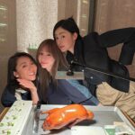 Cyndi Wang Instagram - 和姐妹、好友ㄧ起❤️ 在北京吃美食、City walk 開心🥳 #王心凌 #CyndiWang #北京