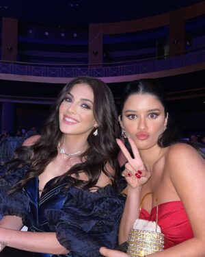 Cynthia Khalifeh Instagram - سعيدة  جداً بعودتي إلى  لبنان  ومباشرةً إلى حفل توزيع جوائز الأفلام اللبنانية بدورته الثامنة، سعيدة بلقاء كل الزملاء من نجوم لبنان، وفخورة بهذا الحفل وبالصديق اميليو عيد الذي نقل هذه الجائزة إلى مستوى نفتخر به جميعاً..

Look:
Stylist @yasminekenawi 
Total look: @vanina_world 
Hair: @kan1ne 
Makeup: @christianabouhaidar