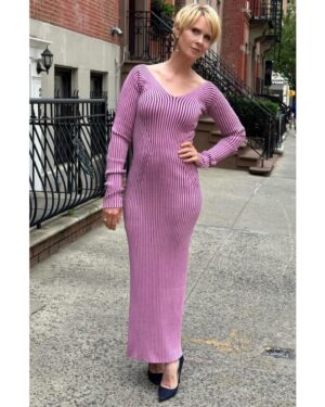 Cynthia Nixon Instagram - A little impromptu NYC sidewalk photo shoot this morning 💜