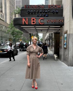 Cynthia Nixon Instagram - AJLT S2 Press Tour Looks from uptown to downtown in my favorite city 🏙️🗽 The biggest thanks to @AliciaLombardini (styling), @ItsMatin (makeup) and @RebekahForecast (hair) for your amazing talents and artistry! I’m lucky to work with all of you ❤️❤️❤️