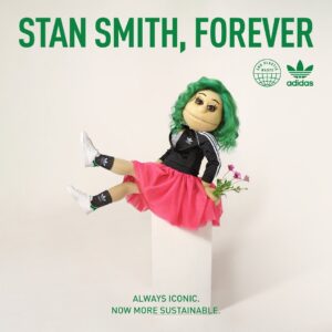 أبلة فاهيتا Instagram - أنا جرين حتى في حذائي من أجل مستقبل ابنائي @adidasmena #EndPlasticWaste #PrimeGreen #StanSmithForever