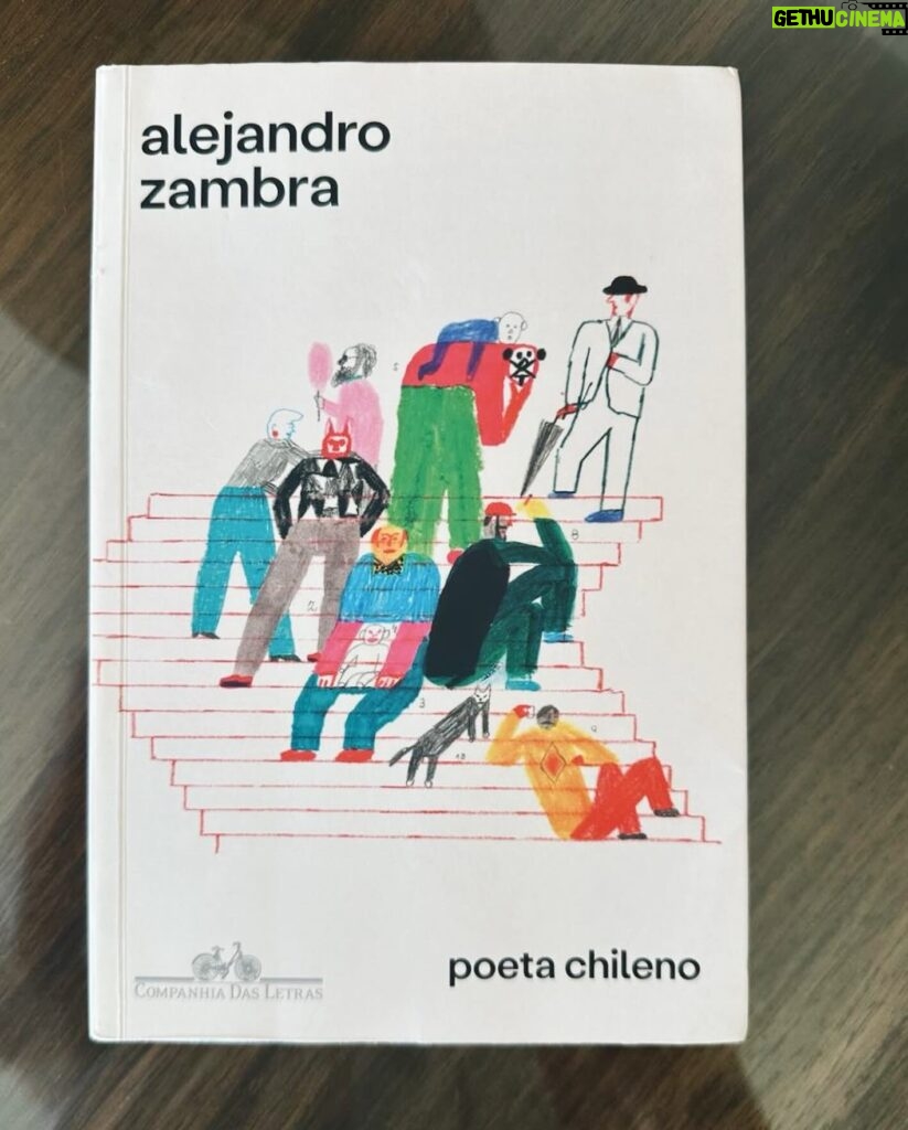 Débora Bloch Instagram - Poeta Chileno, apaixonada por este livro. Viva a poesia! #diadapoesia Te dedico @juliaanquier ❤️