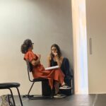 Débora Falabella Instagram - Sala de ensaio e equipe mais amada ❤️ @primafaciebrasil Ingressos à venda. Link na bio