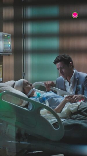 Débora Falabella Instagram - #TERRAEPAIXÃO 📺 “Senhor, não leva a minha Lucinda!” 😢 Devastado ao ver Lucinda entre a vida e a morte, Marino suplica pela sobrevivência de sua amada.