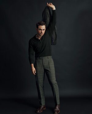 Dacre Montgomery Instagram - There’s more than one definition of being a man in today’s world. Working with @politixmenswear I see it as an opportunity to question traditional masculinity and champion positive masculinity.

Dacre Montgomery x @politixmenswear 

Stand For More