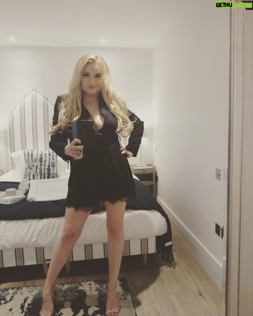 Daisy May Cooper Instagram - Getting my Pammy Anderson on