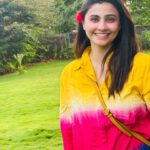 Daisy Shah Instagram - My ❤️ for 🌸 is 😍 . . . #colorfulpictures
