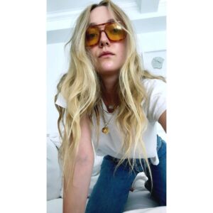 Dakota Fanning Instagram - good hair day