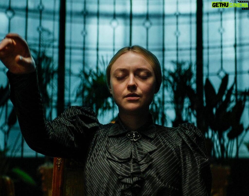 Dakota Fanning Instagram - Find out what’s going on here 🧐 Tomorrow at 9/8c on @tntdrama @thealienisttnt