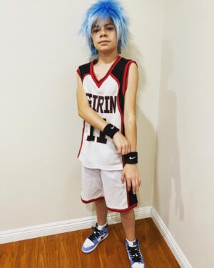 Dalila Bela Instagram - HAPPY HALLOWEEN!!!! 🪦🪦🔮🔮🧡🧡

My youngest brother, @raphaelalejandro22, and I’s costumes this year!!!! 

#kuroko #halloweencostume #halloween #happyhalloween #spookyseason